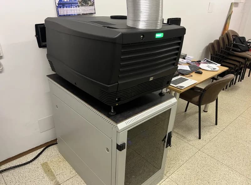 Digitization of the Vimperk Cinema: From E-Cinema to D-Cinema with Barco Technology - photo 2