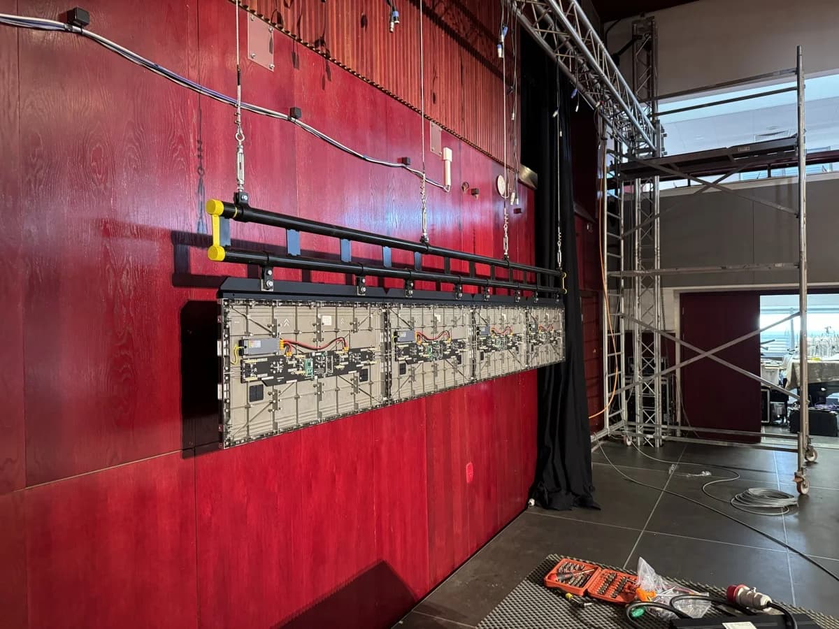 LED Wall in the Main Hall of the Rakovnik Cultural Center - photo 5