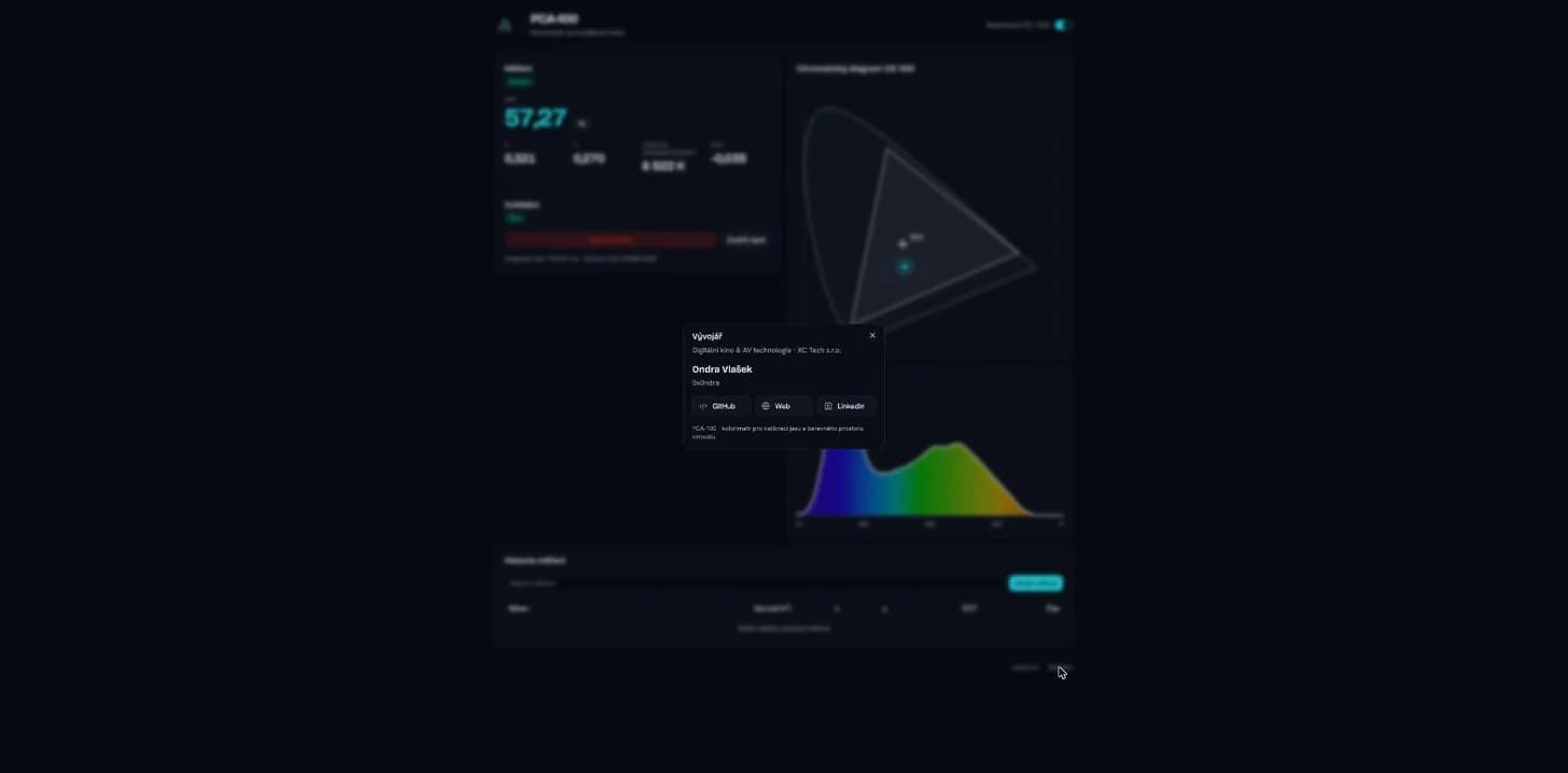 Vývojářský panel se stavem přístroje a parametry měření