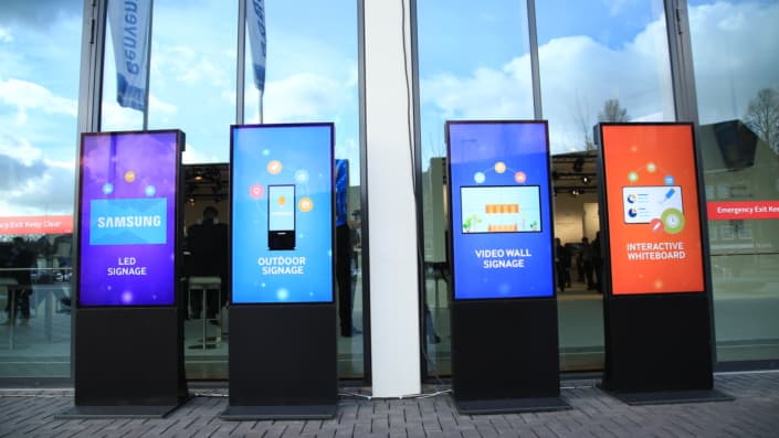 Samsung SMART Signage 12