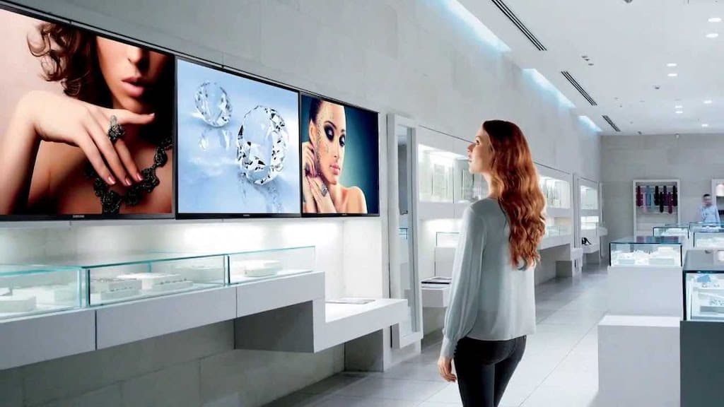 Samsung SMART Signage 16